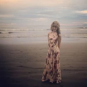 Meet your Posher, Meaghan